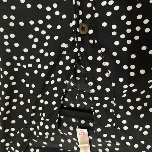 3x$25 Xhilaration Size M Polka Dot black white blouse - Picture 4 of 12